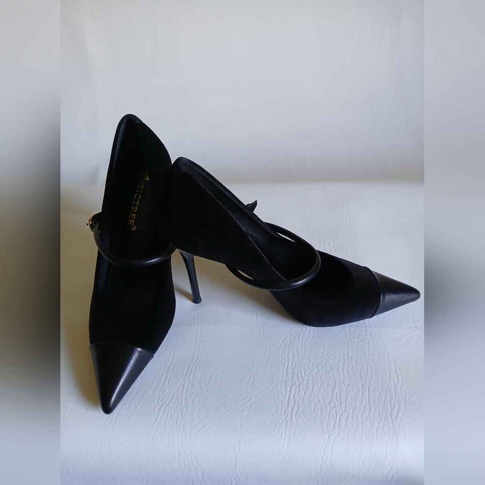 Bigtree Women's Sophisticatwd Black Stiletto Heels by - Picture 10 of 13